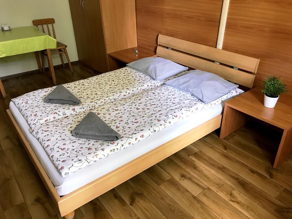 Hostel Al Fresco Krakow Ngoại thất bức ảnh